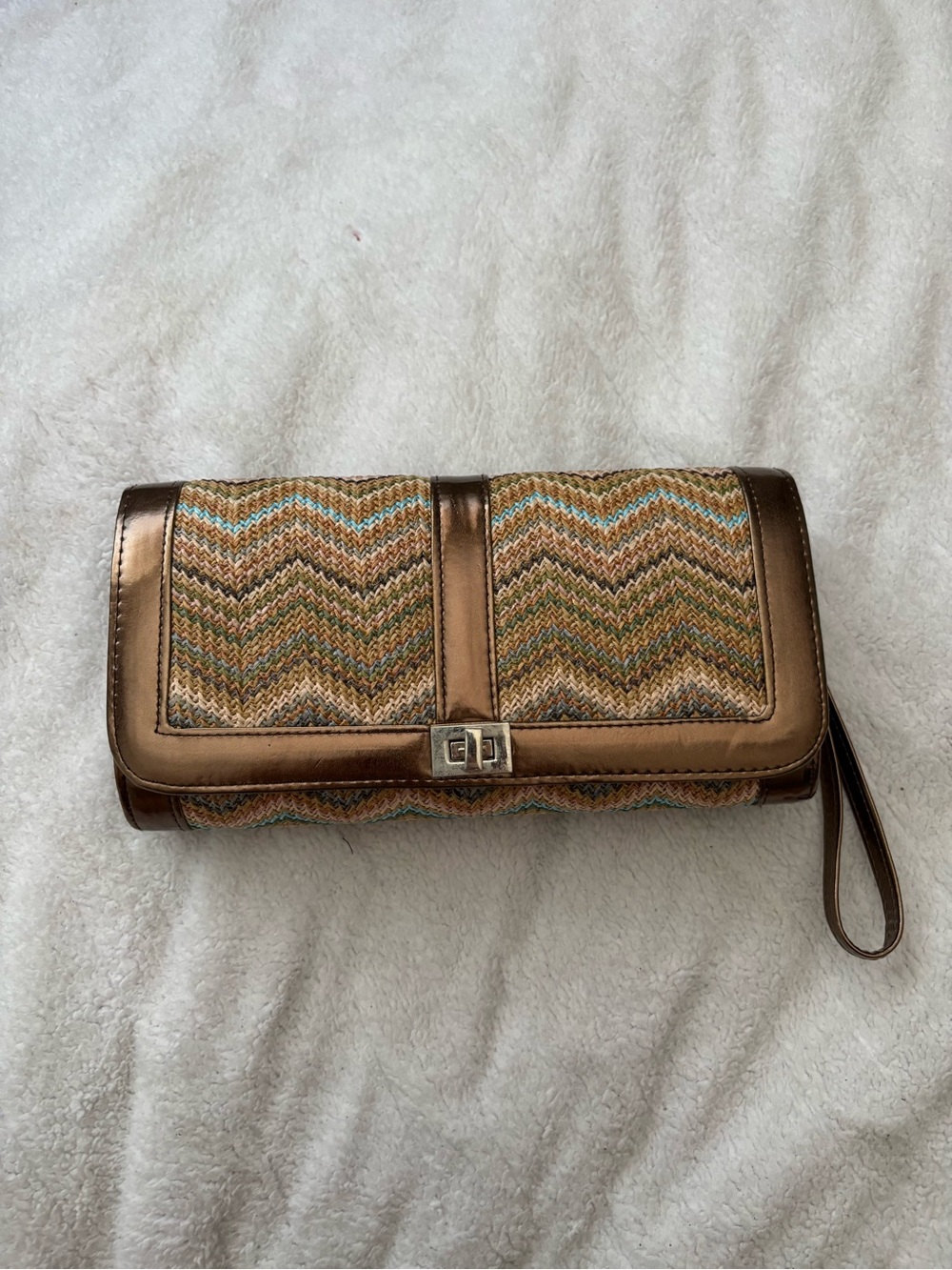 Y2K Woven Chevron Wristlet Clutch in Bronze and Tan